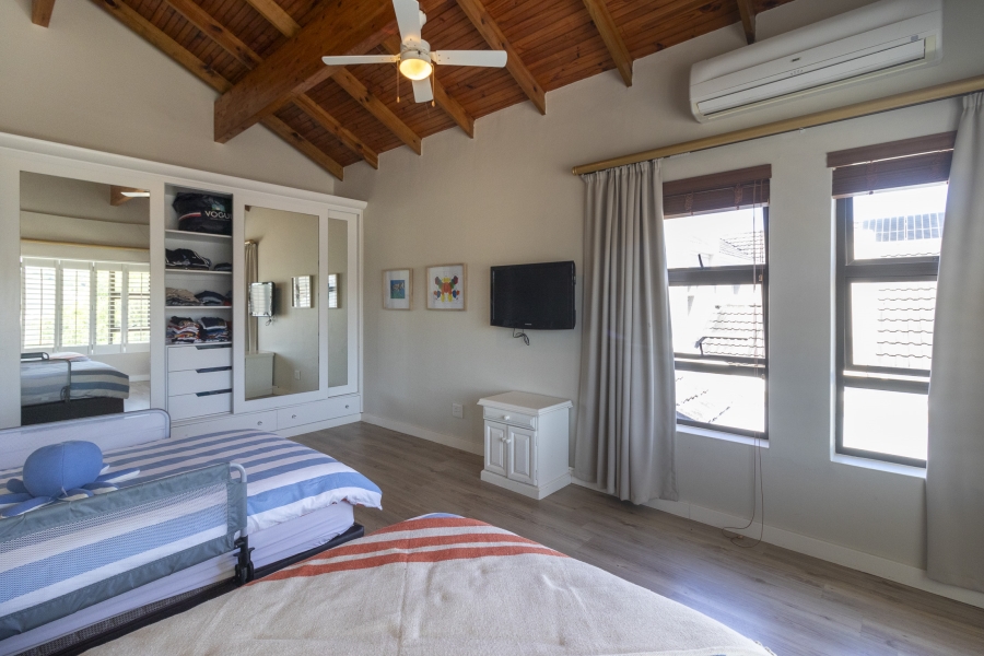 5 Bedroom Property for Sale in Royal Alfred Marina Eastern Cape